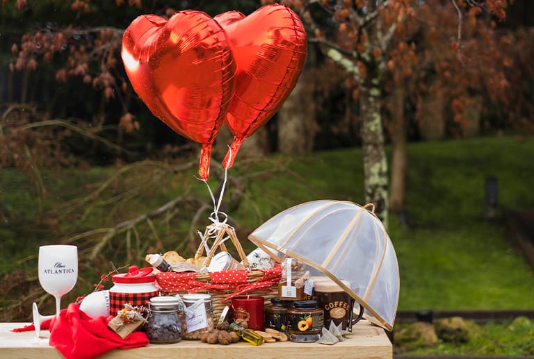 Celebra el Día de San Valentín en casa con Grupo Montesqueiro